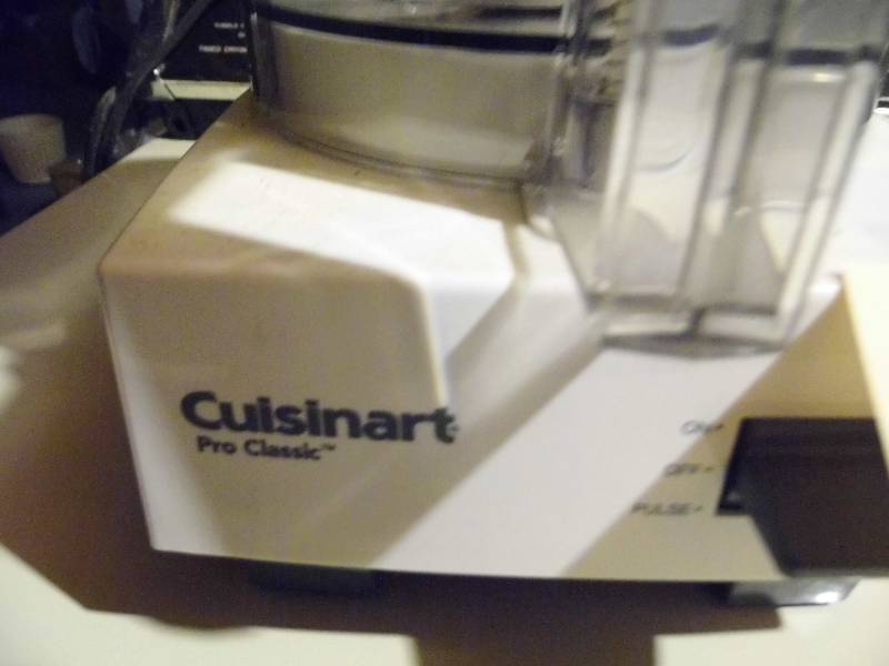 lot 53 image: Cuisinart Pro Classic Food Processor