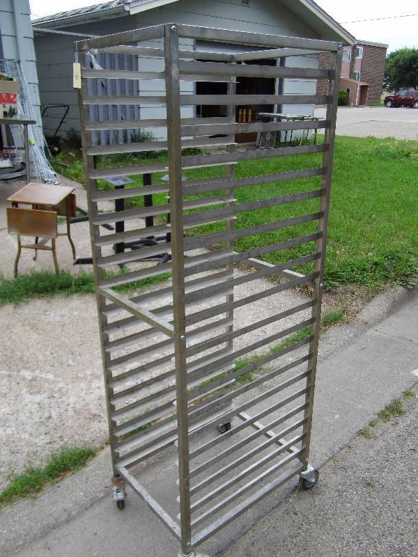 lot 61 image: Proofing Rack