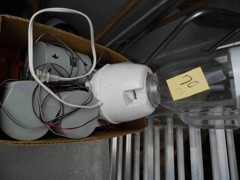 lot 70 image: Blender - Speakers