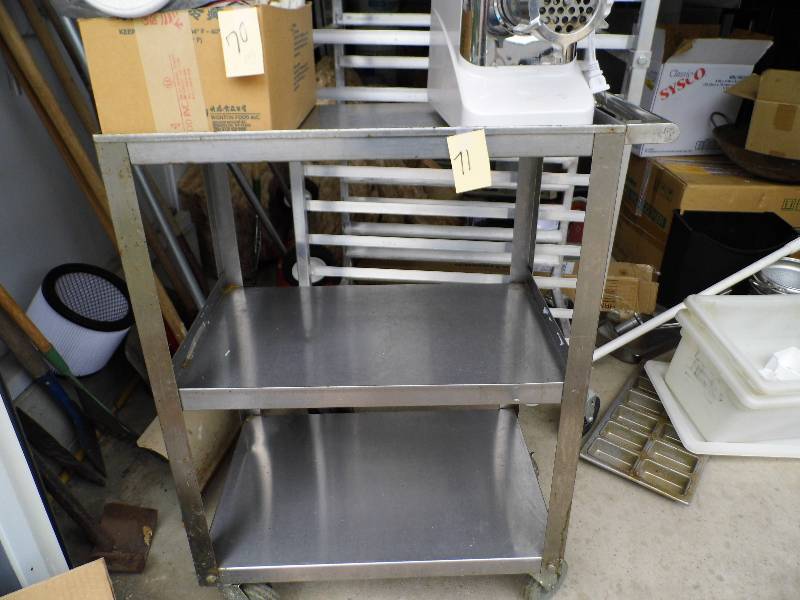 lot 71 image: Serving Cart