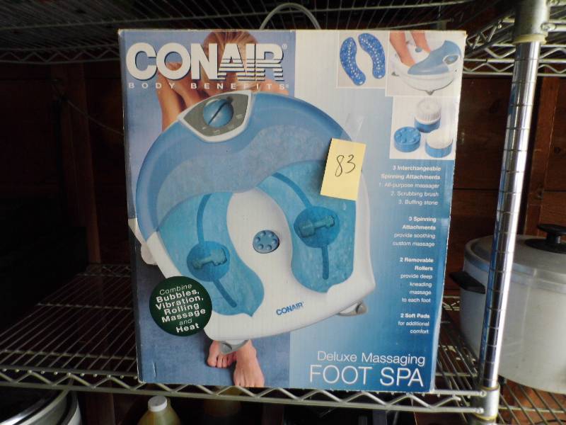 lot 83 image: Conair Massaging Foot Spa