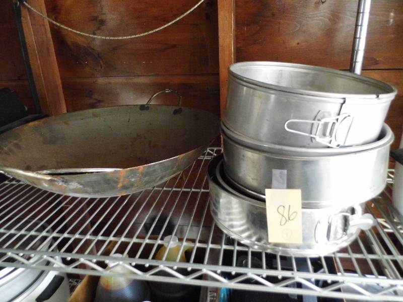 lot 86 image: Wok - Spring Form Pans