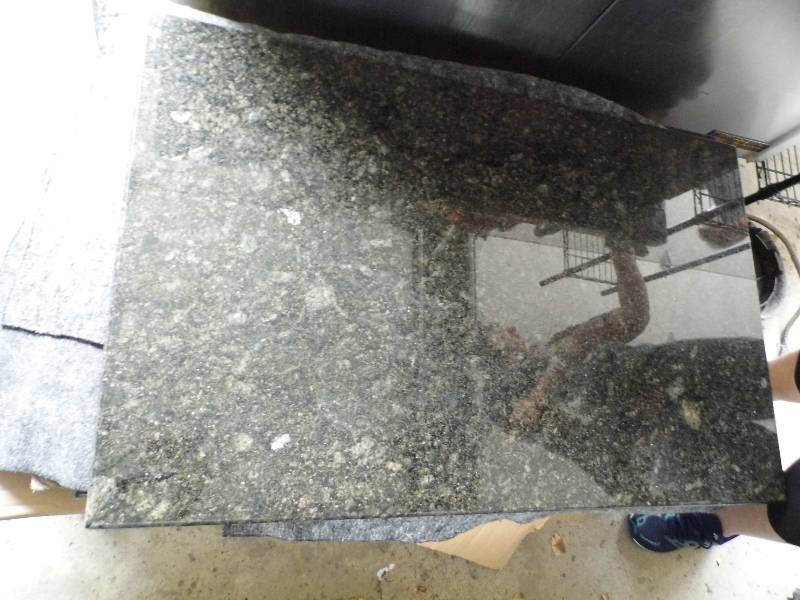 lot 59 image: Table w Base