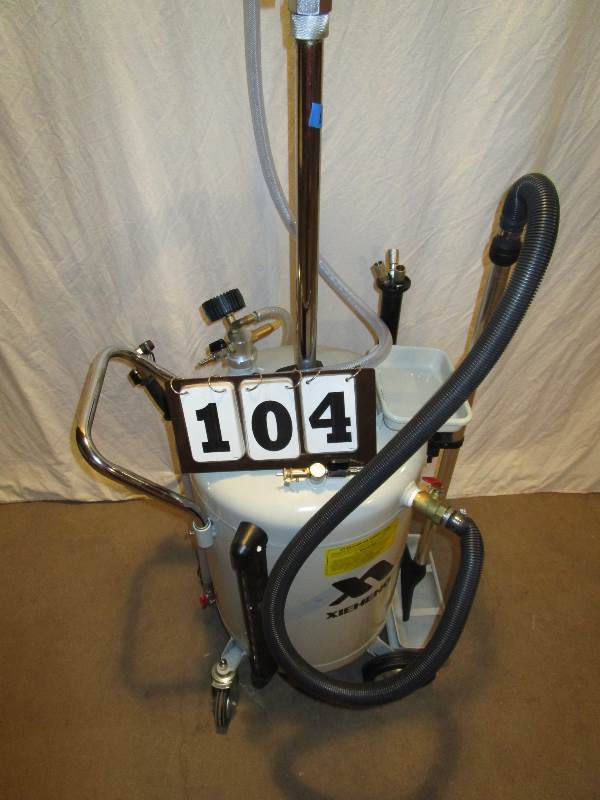 30 Gallon Multi-Function Oil Drainer
