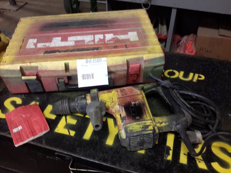 lot 29 image: HILTI, TE25 Hammer Drill