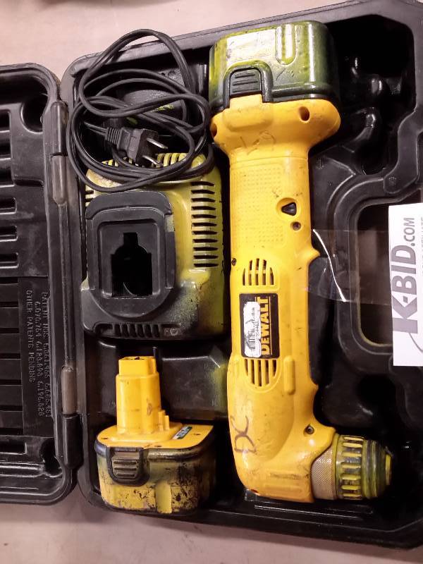 lot 88 image: DW965 Right Angle Drill Driver, Cordless.. Charger and Extra battery