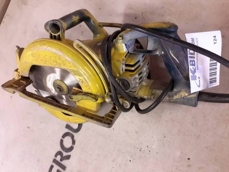 lot 124 image: BOSCH 7 14 in Word Drive Saw