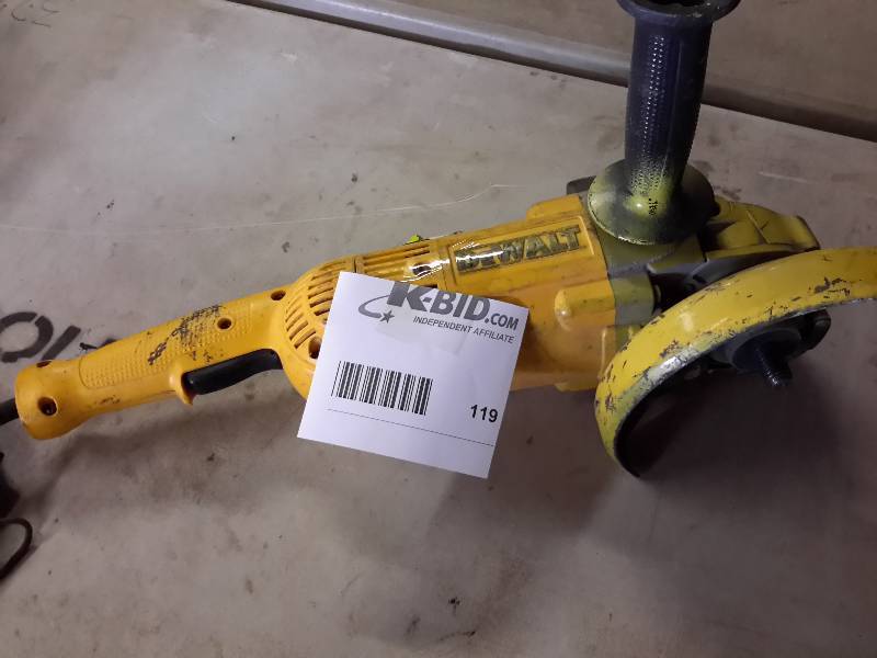 lot 119 image: D28484 Dewalt 79 in SanderAngle Grinder