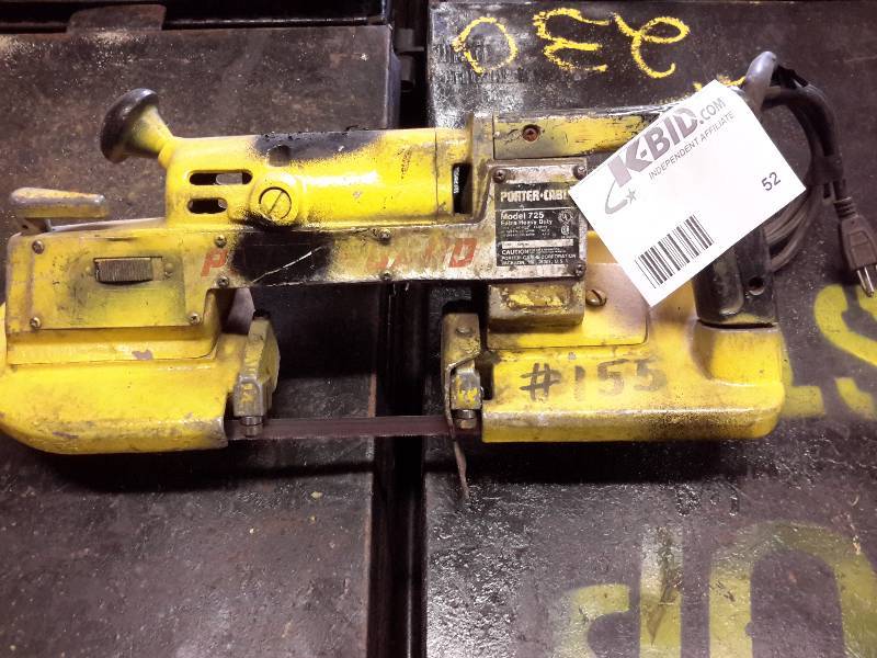 lot 52 image: Porter Cable portable Band Saw