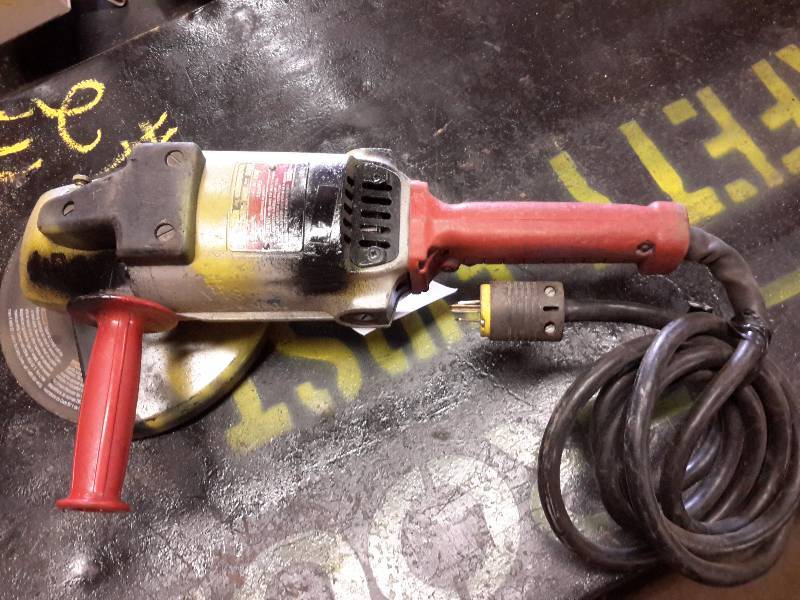 lot 54 image: Milwaukee, Heavy Duty Sander