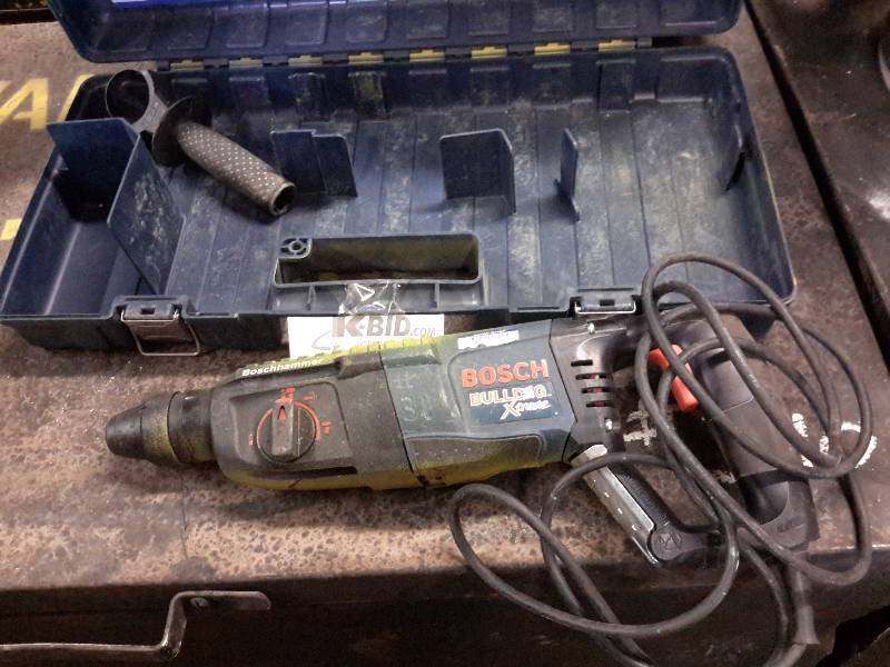lot 65 image: BOSCH Bulldog Xtreme