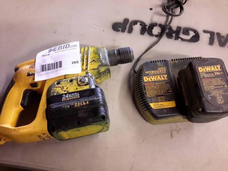 lot 269 image: Dewalt, 24V 78 in Rotary Hammer. .Battery and Charger. .Cordless