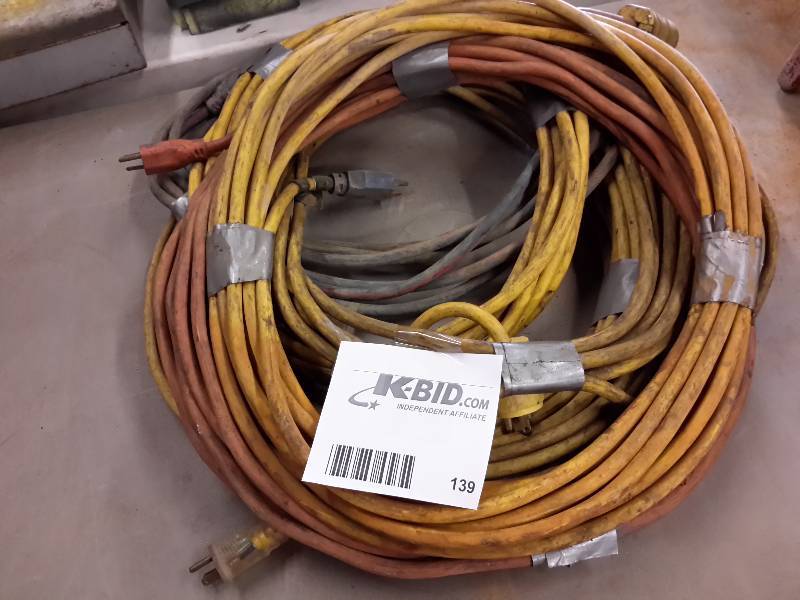 lot 139 image: 5, 25 and 50 foot 3 prong electric cords
