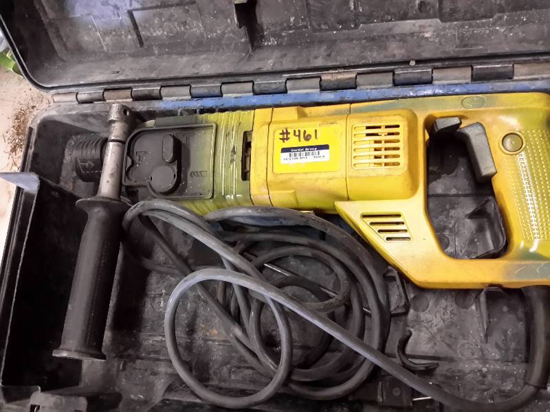 lot 191 image: DEWALT, DW567,  1 12 in Rotary Hammer
