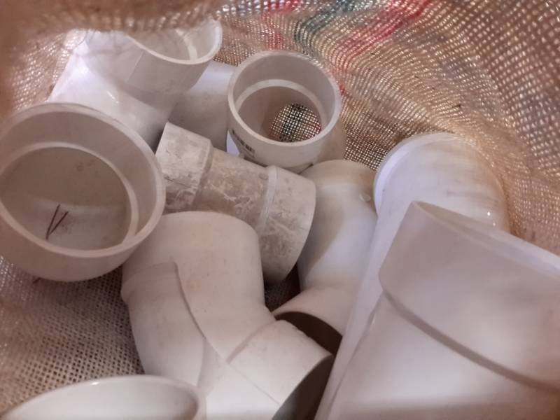 lot 340 image: Lot of plastic plumbing.. 6 in diameter
