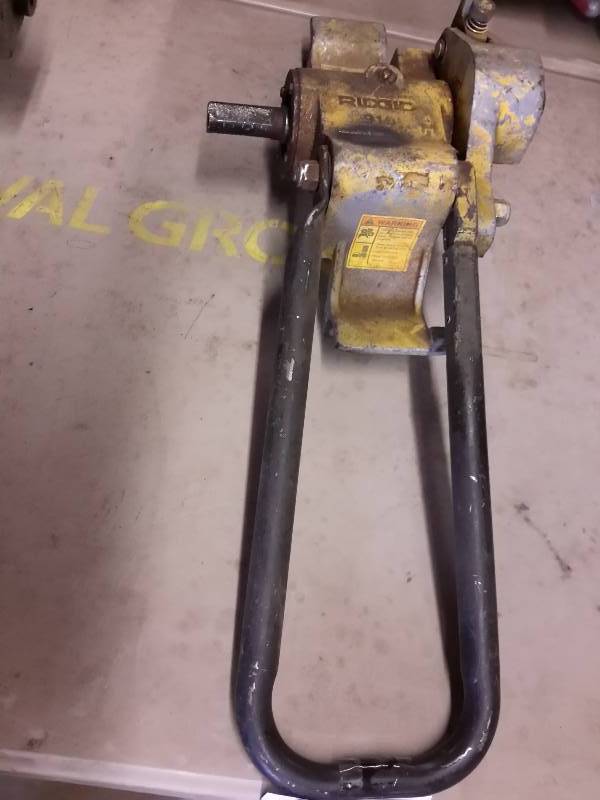 lot 196 image: Ridgid 916 Roll Groover