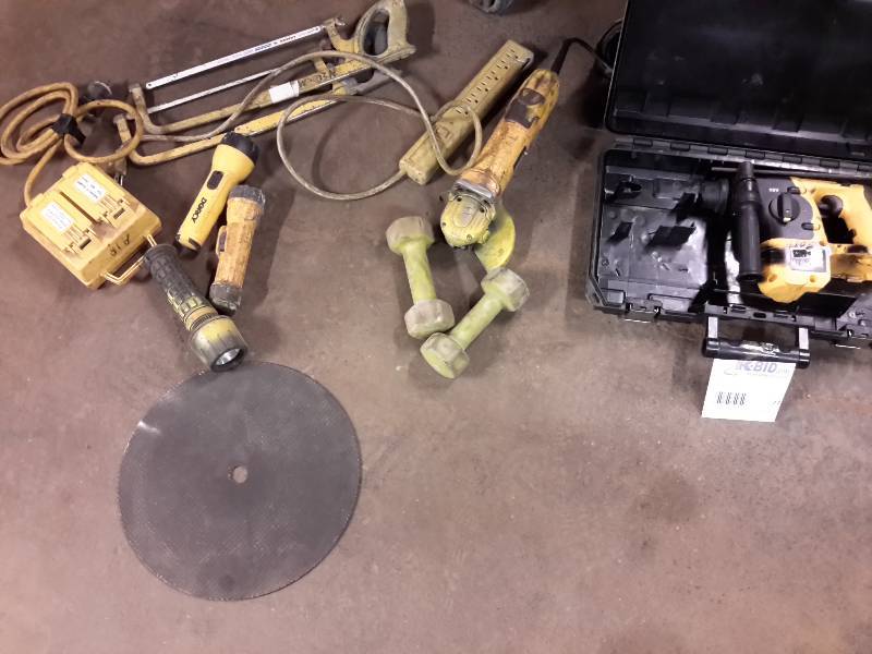 lot 77 image: Large lot of Misc. Tools as pictured.. Some partial, most complete