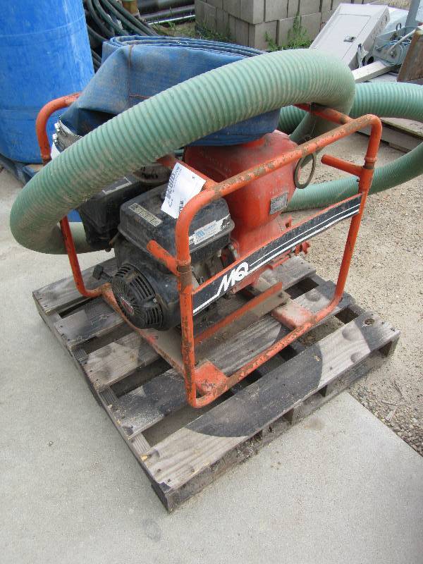lot 5 image: Contractor Pump with Honda Motor