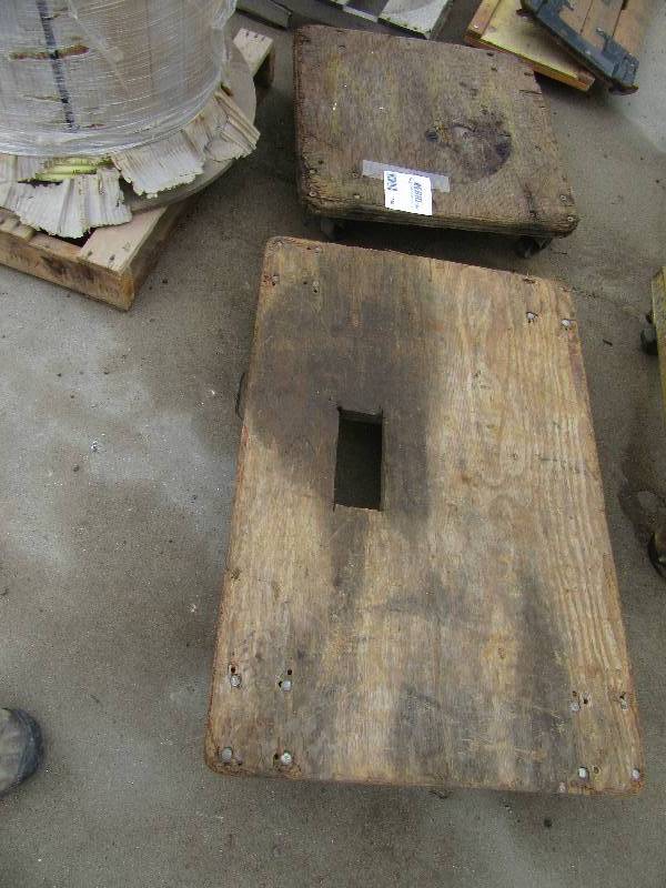 lot 236 image: 24in x 24 in rolling cart  24in x 36 in rolling cart