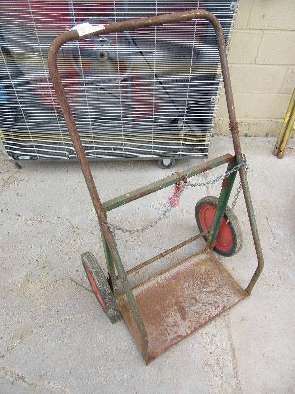 lot 255 image: 2, tank upright cart
