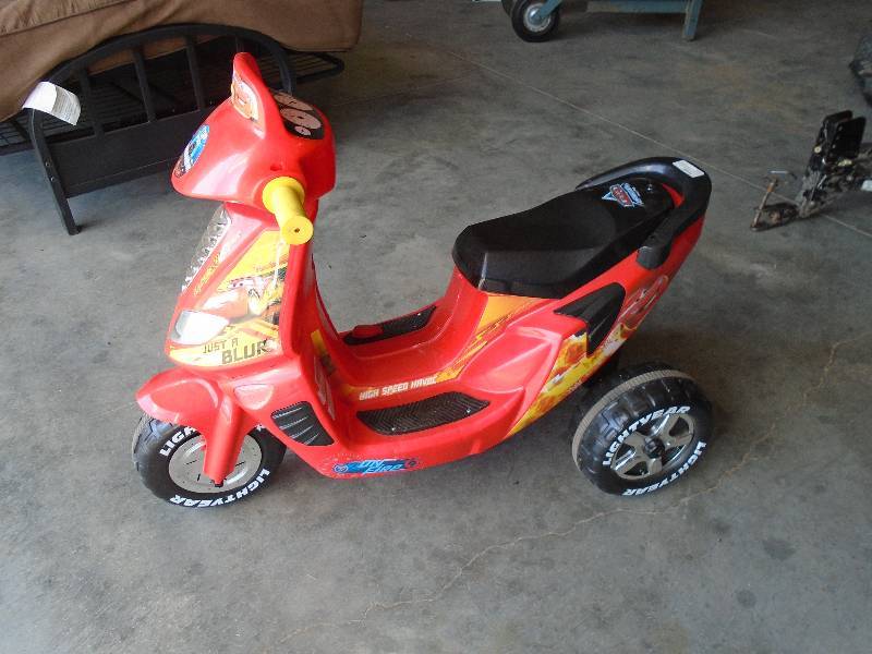 lot 9 image: Electric Scooter