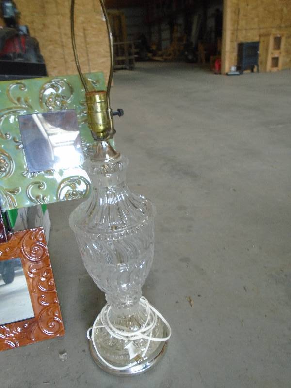 Decorate Mirror and 2 Lamps