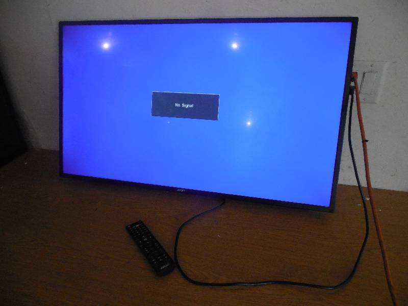 AVGO 40 UHD 4K LED TV