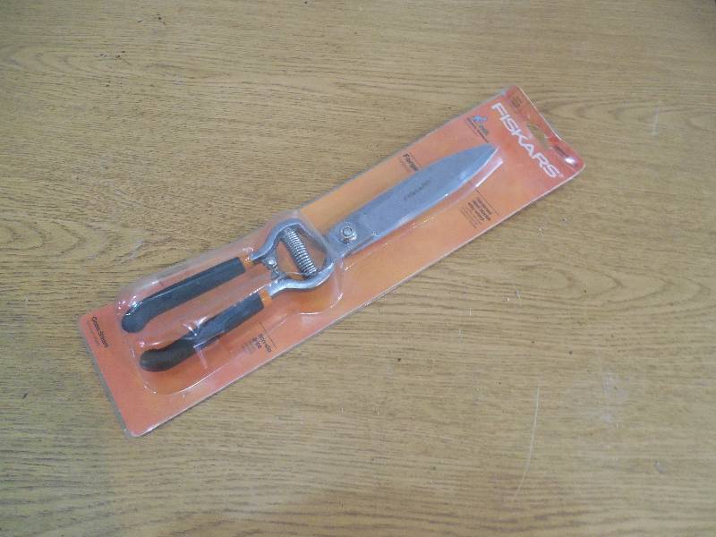 Fiskars Forged Grass Bypass Shears