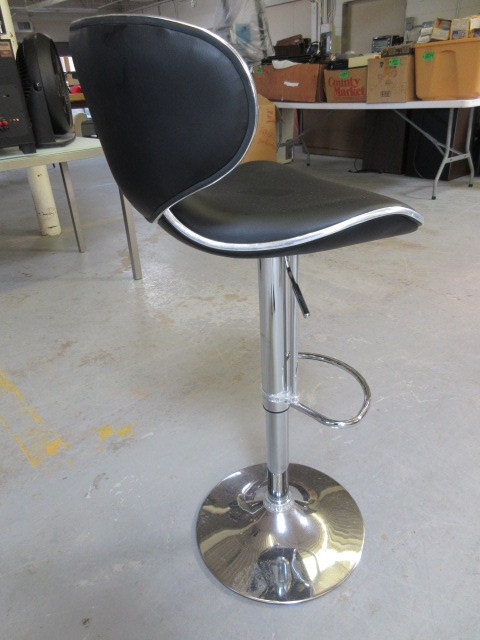 lot 305 image: ANJI SENDA BAR STOOL
