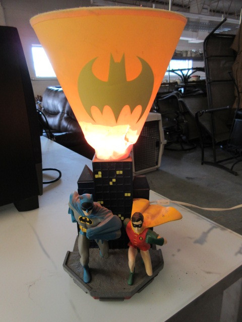 lot 316 image: BATMAN & ROBIN LAMP