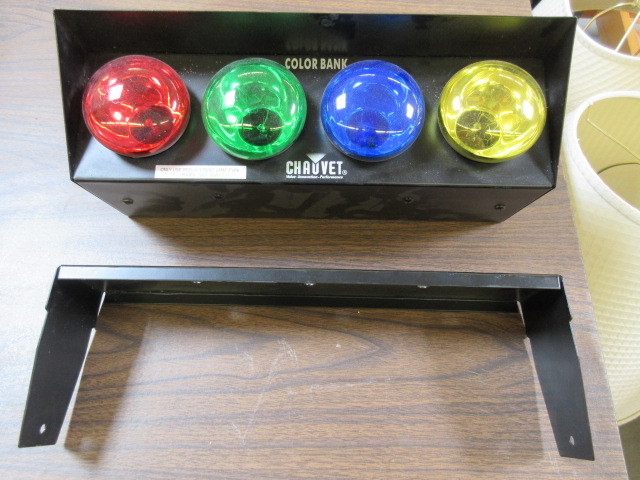 lot 318 image: CHAUVET COLOR BANK SOUND ACTIVATED LIGHT SYSTEM