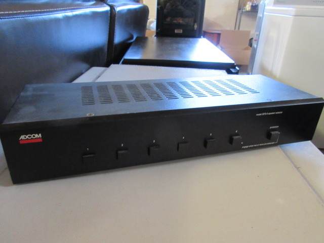 lot 329 image: ADCOM SPEAKER SELECTOR