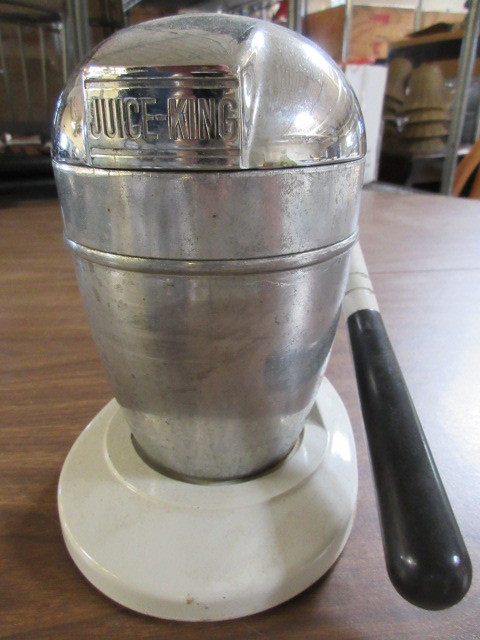 lot 340 image: JUICE KING MANUAL JUCIER