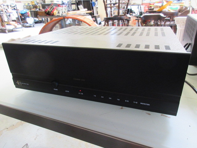 lot 355 image: SONANCE AMPLIFIER