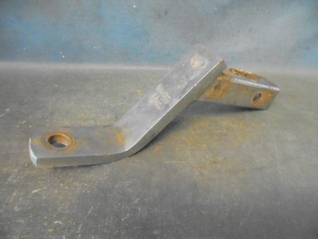 lot 45 image: Trailer Hitch
