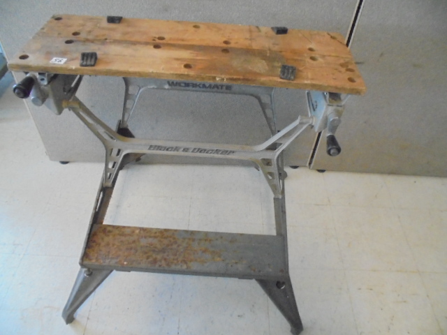 lot 56 image: Portable Work bench  Vise