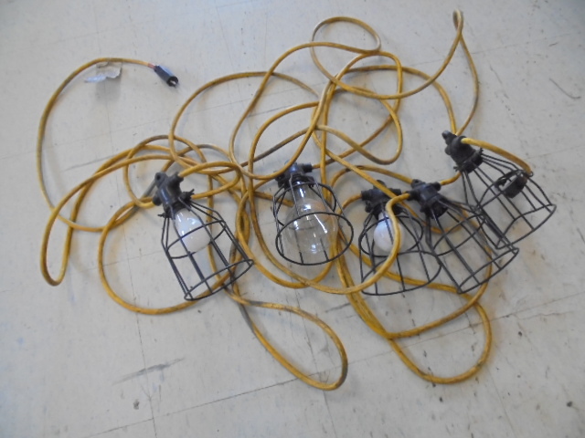 lot 81 image: Heavy Duty String Light