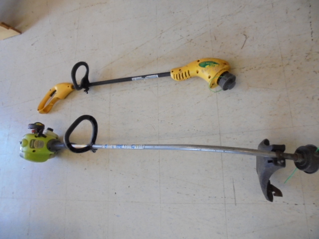 lot 100 image: Weed Whips