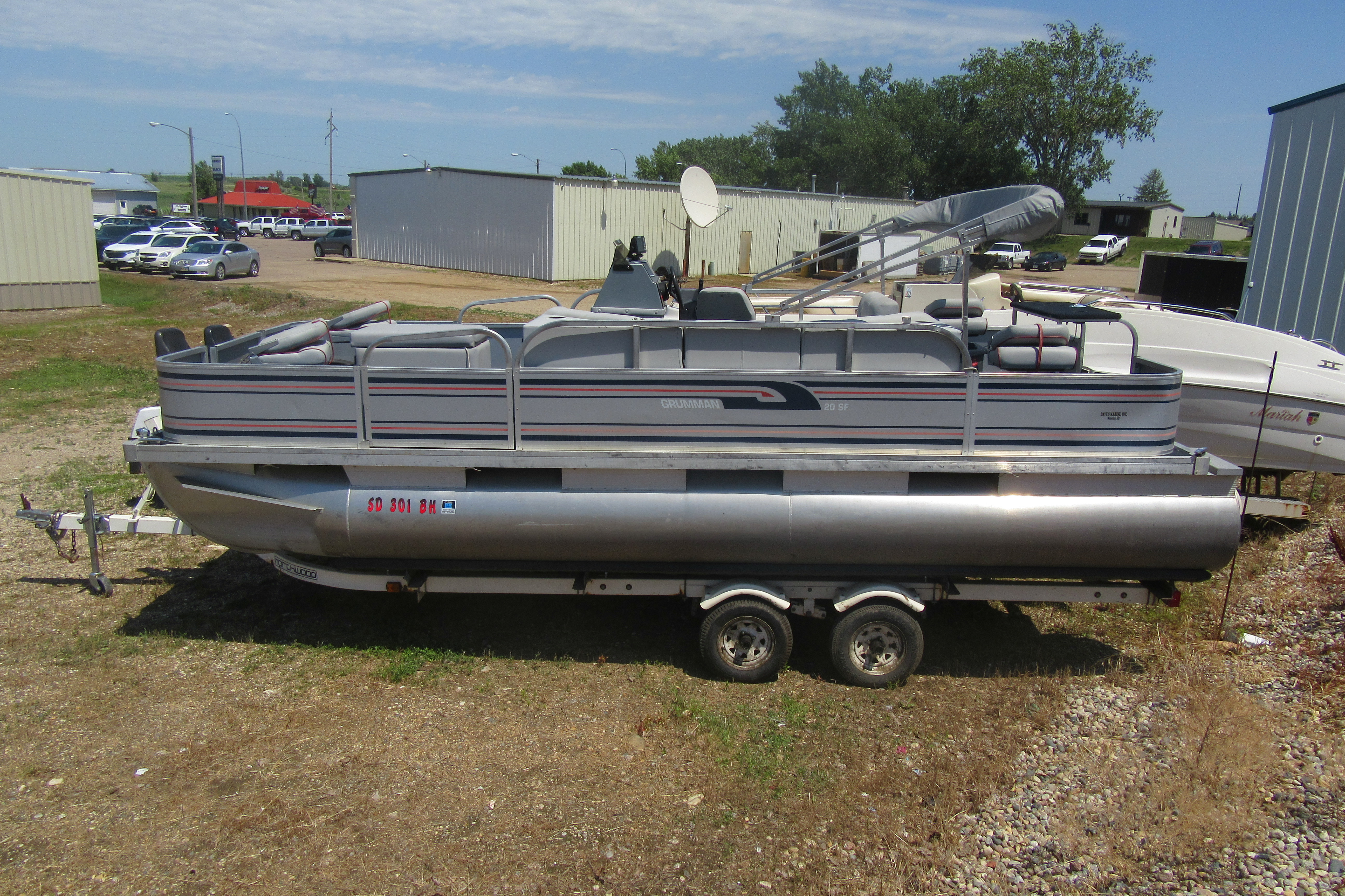 1991 GRUMMAN 20 SF PONTOON