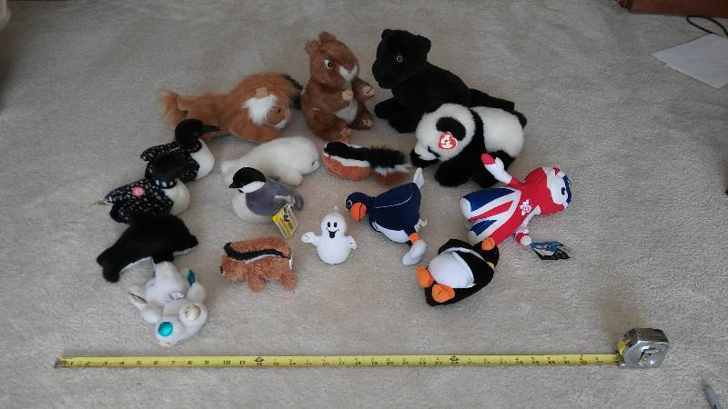 lot 3 image: Wisconsin Badger Bears & Lot With Other Stuffed Animals