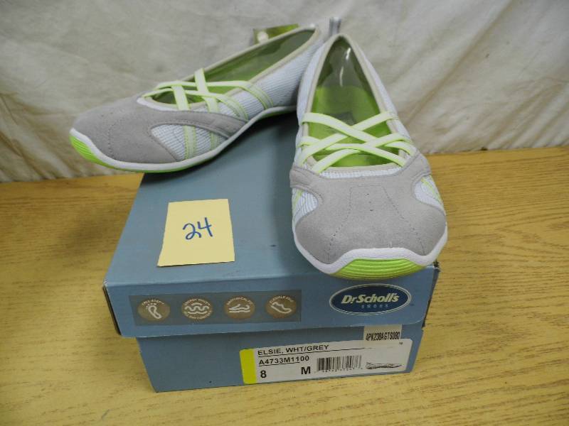 lot 24 image: Dr Schools Shoes