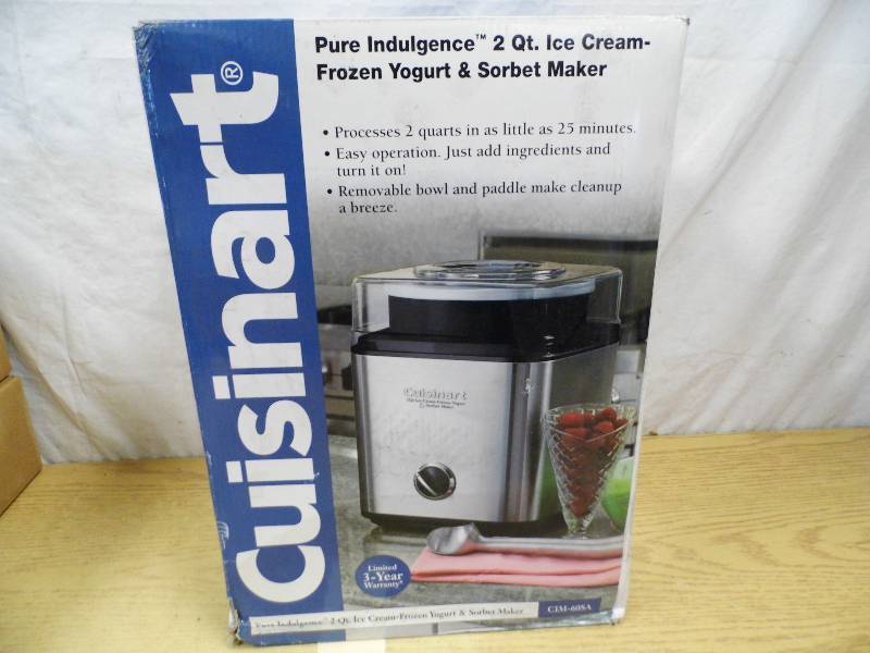 lot 25 image: Cuisinart 2 Qt YogurtSorbet Maker
