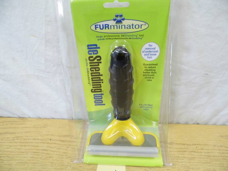 lot 54 image: Furminator