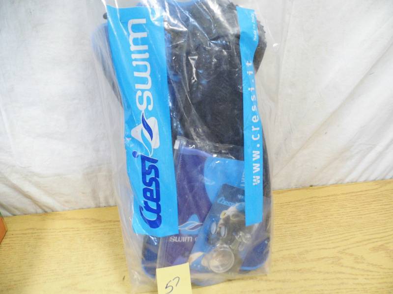 lot 57 image: Cress Swim Fins - Snorkel - Googles