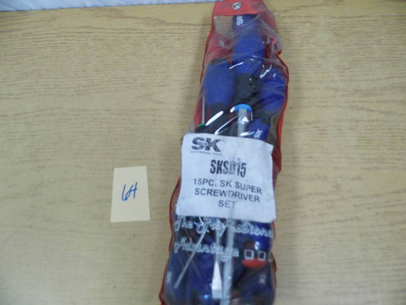 lot 64 image: SK 15 Piece Screwdriver Set