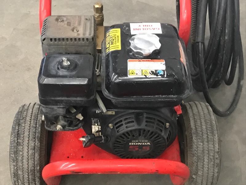 lot 10 image: Shark Pressure Washer