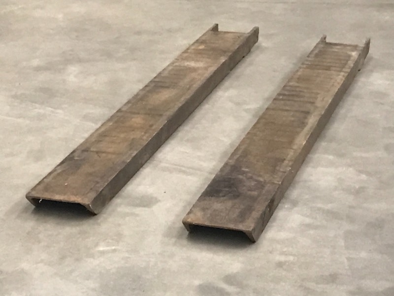 lot 11 image: 4ft Fork Extensions