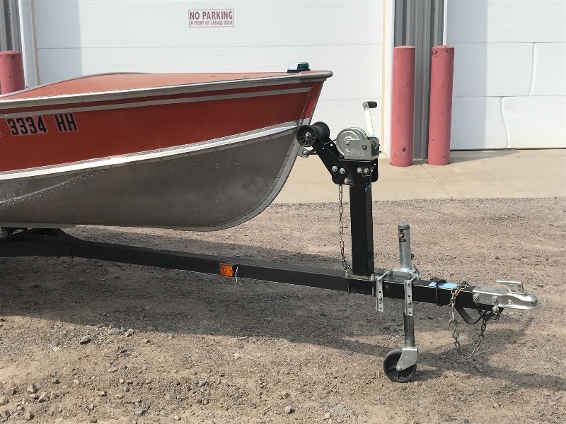 lot 1A image: 16ft Lund Fishing Boat & Trailer
