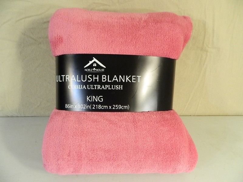 New King Sized Ultra Plush Blanket