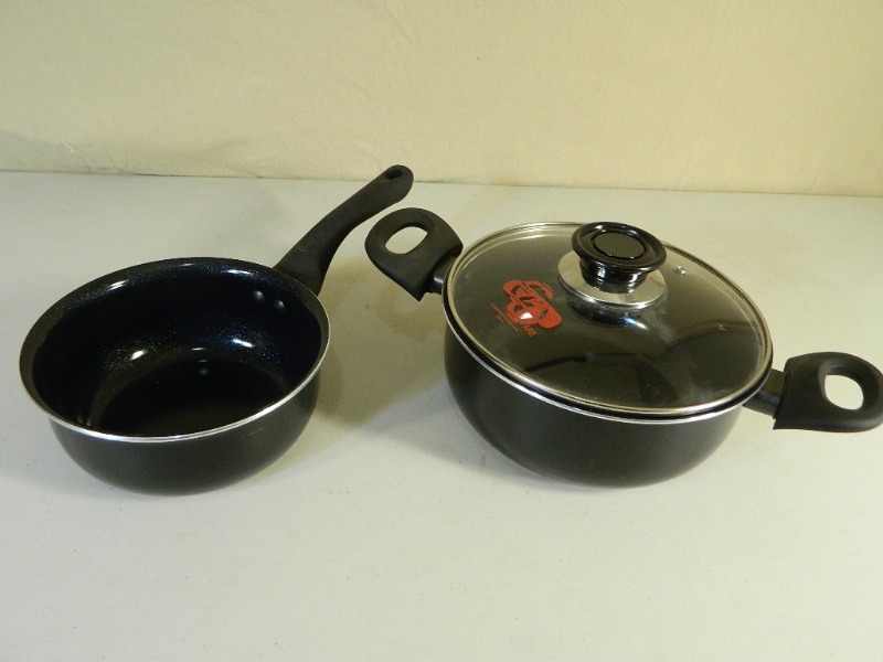 2 New Pans